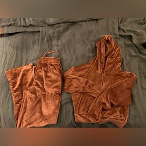 RARE!!!! Skims Velour Tracksuit Set✨ size S/M Worn Twice!